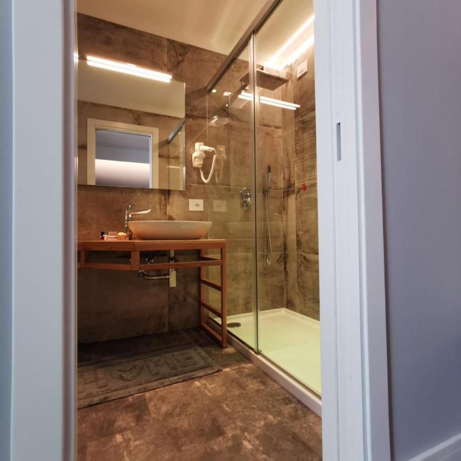 J Luxury Home トロペーア エクステリア 写真
