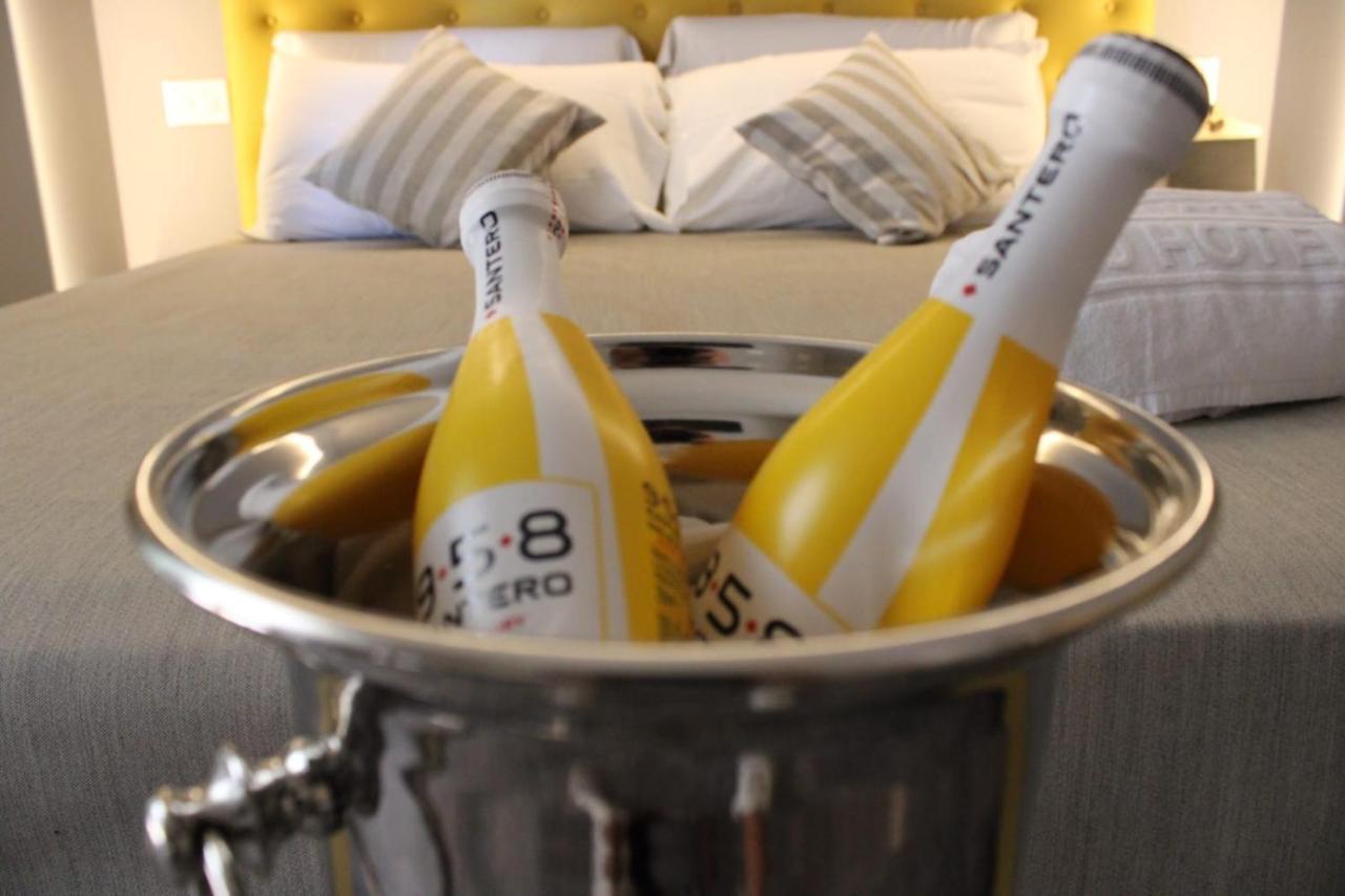 J Luxury Home トロペーア エクステリア 写真